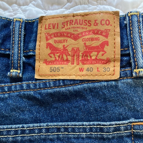 LEVI'S 505 NWOT Men's Medium Wash Straight Leg Jeans 40x30 100% Cotton - Picture 2 of 8